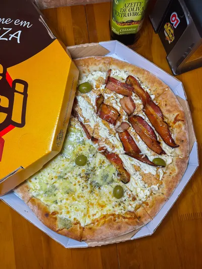 fotos de pizzas e do ambiente